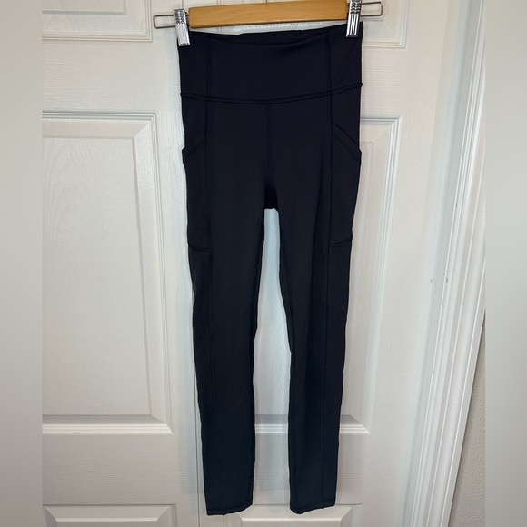 Lululemon Invigorate High-Rise Tight 25" Black Sz.2 - Picture 9 of 9